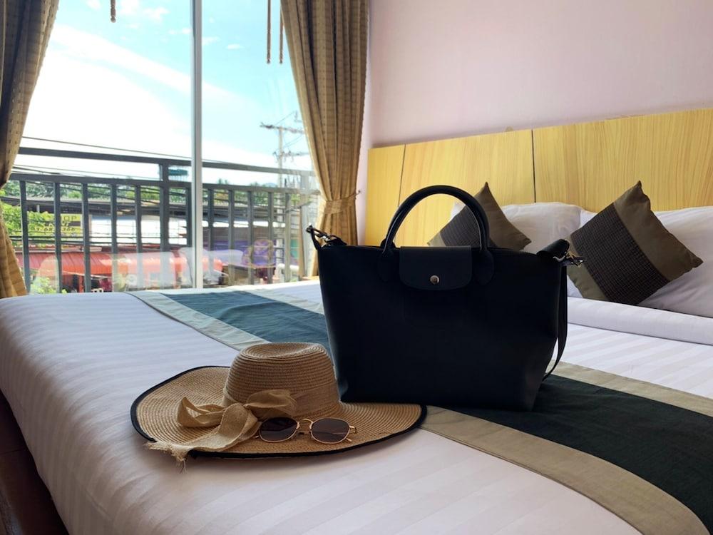Malin Patong Hotel Eksteriør billede