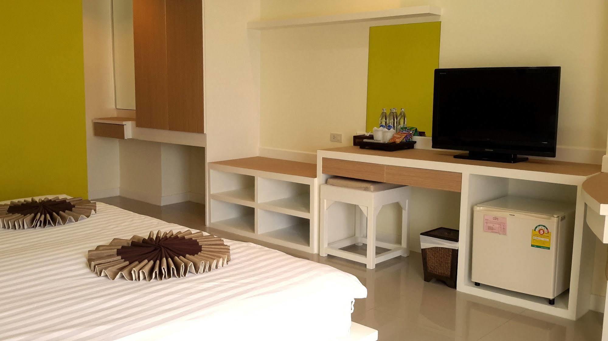 Malin Patong Hotel Eksteriør billede